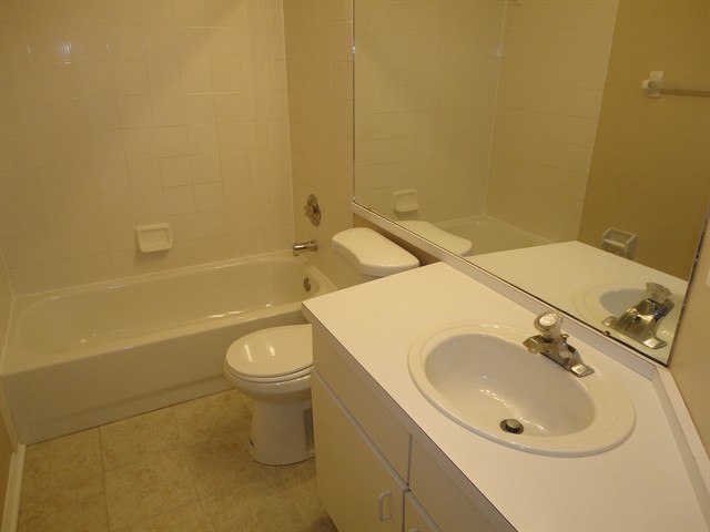 Building Photo - 26922 Carmen Pl