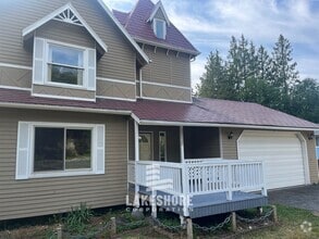 Building Photo - Spacious 4 Bed 3 Bath Lynnwood Home w/ Ful...