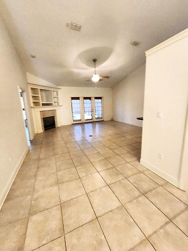 Building Photo - 263 Diamond Cove