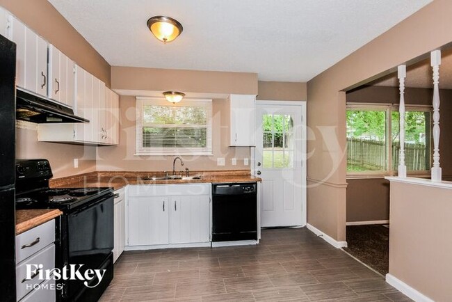 Building Photo - 2 Novella Dr