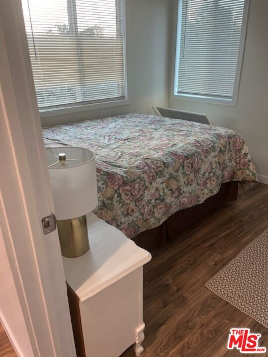 Building Photo - 15522 Sylvan St