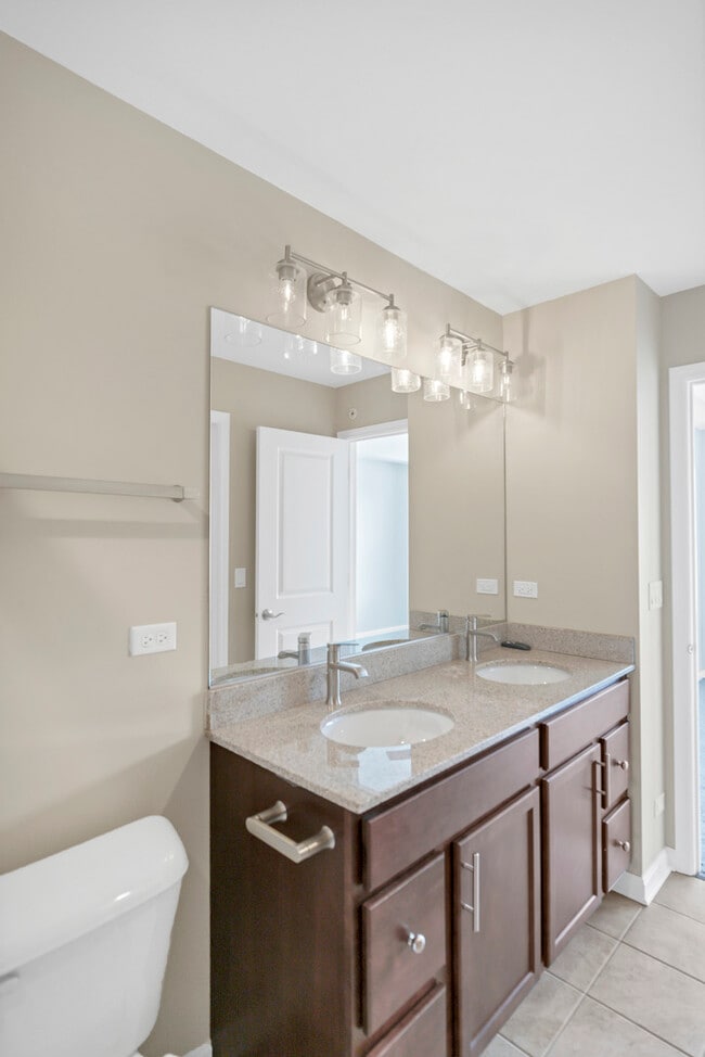 Building Photo - 478 Woodmoor Dr