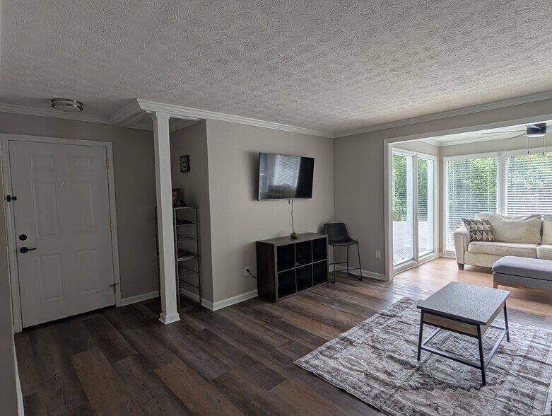 Building Photo - 1302 Natchez Trce