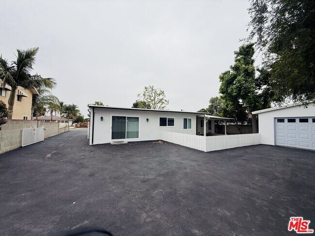 Building Photo - 13411 Wingo St