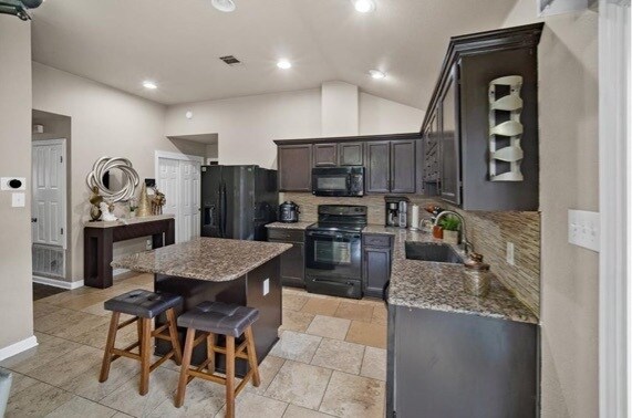 Building Photo - 120 Geronimo Cove