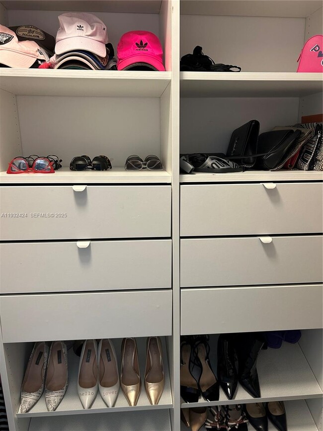 Building Photo - 90 Alton Rd