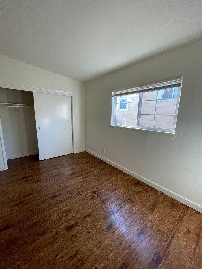 Building Photo - 1720-1722 10th St