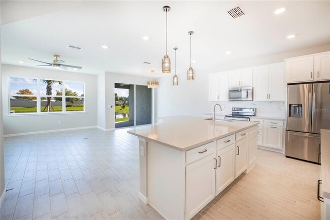 Building Photo - 11261 Beach Walk Wy NE