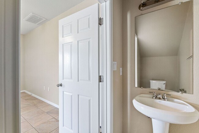 Building Photo - LH408 Carl Shipp Dr