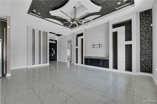 Building Photo - 20 West Dr