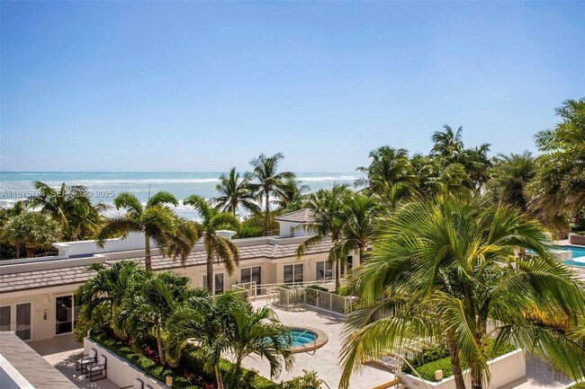 Building Photo - 4779 Collins Ave