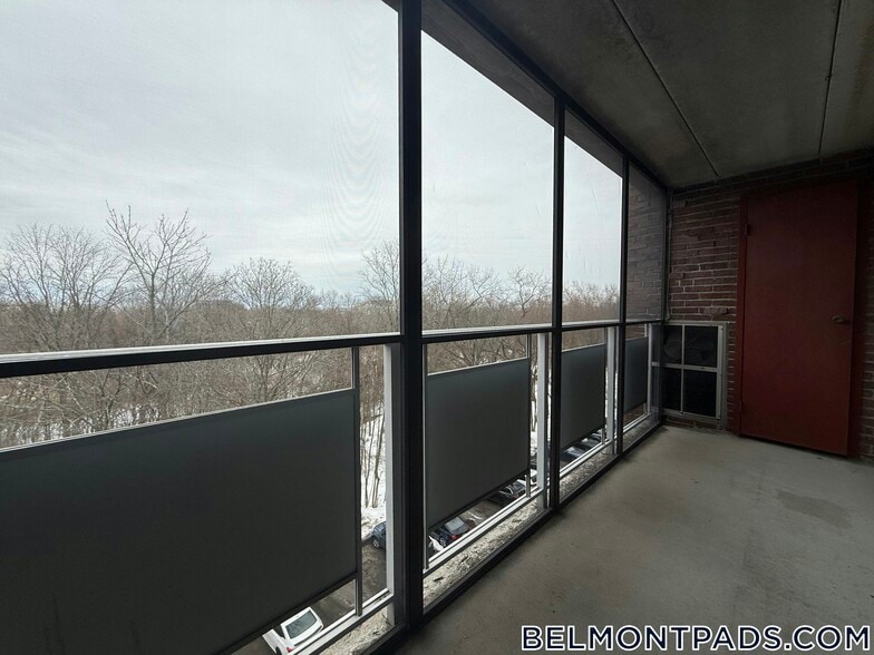 Building Photo - 55 Hill Rd