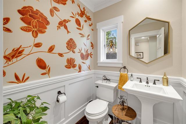 Building Photo - 6842 Merrilee Ln