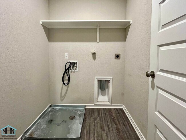 Building Photo - Beautiful San Antonio Rental with Open Lay...