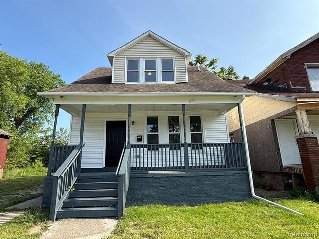 Building Photo - 13932 Young St