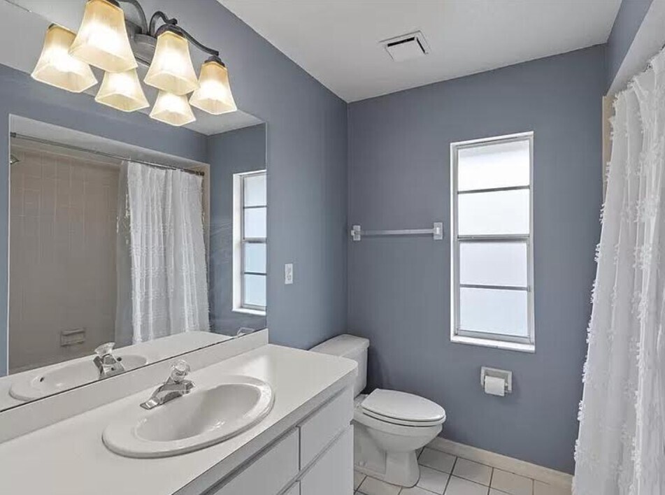 Building Photo - 1547 Spring Ridge Cir