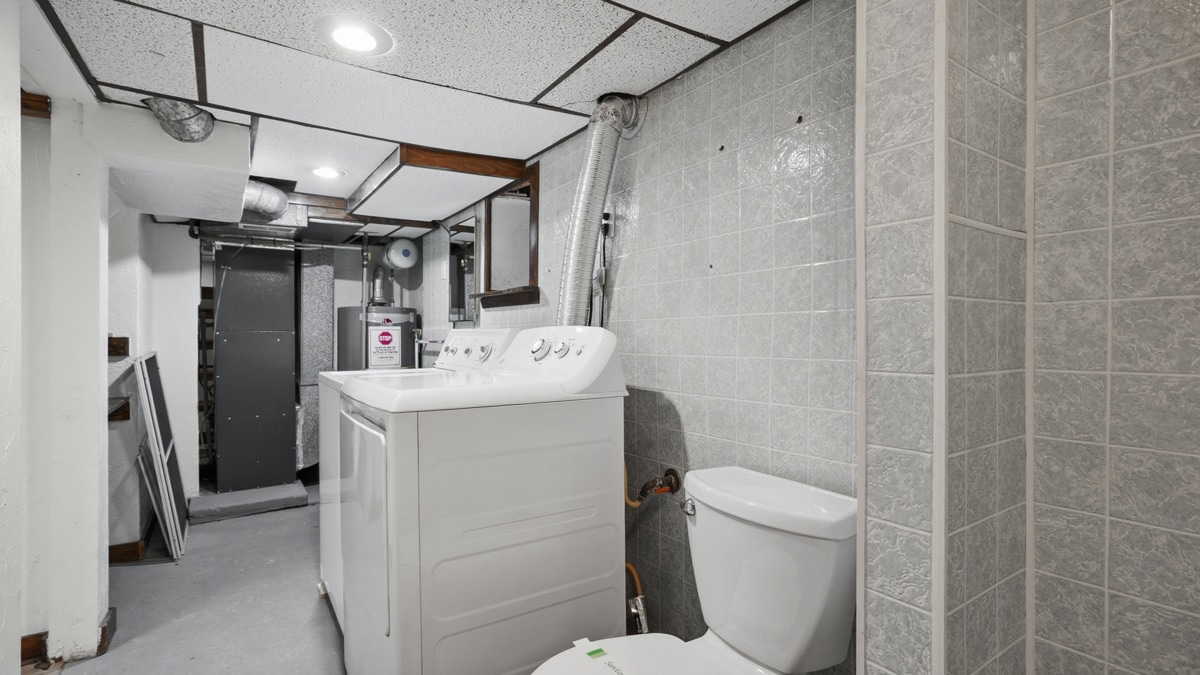 Building Photo - 19 Arnold St