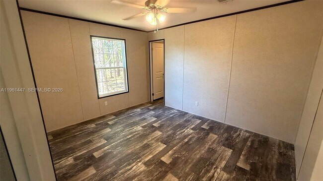 Building Photo - 881 Woodland Blvd