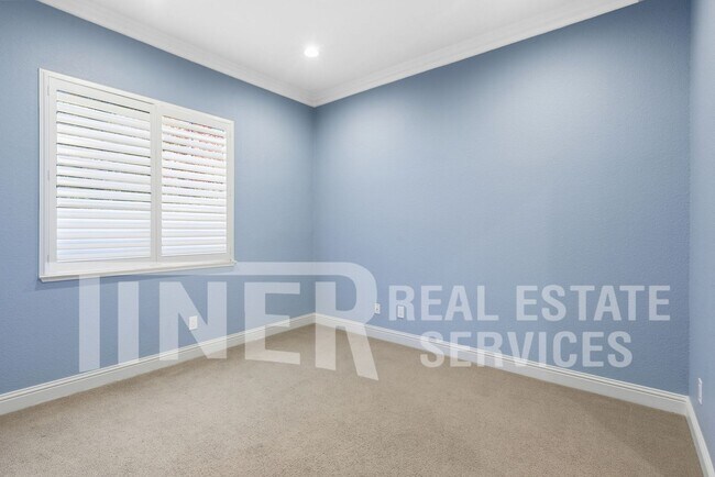 Building Photo - 4616 Gatwick Way