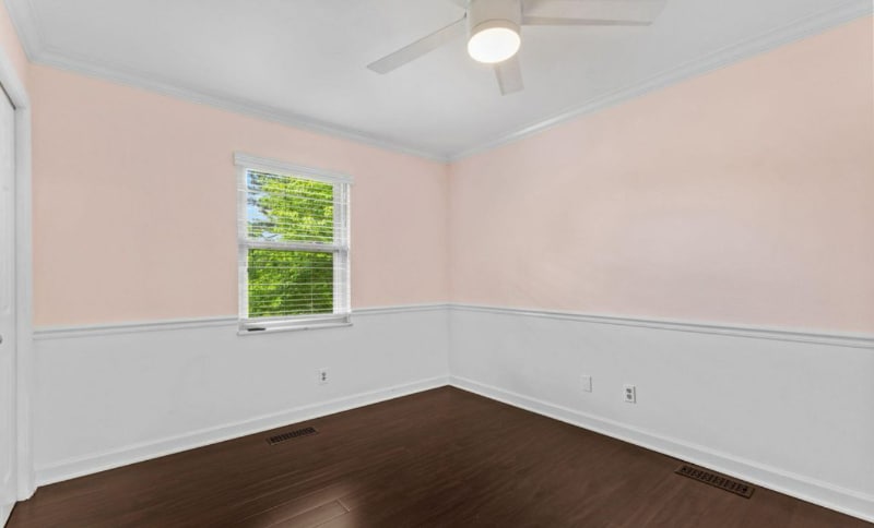 Building Photo - 1221 Southbreeze Cir
