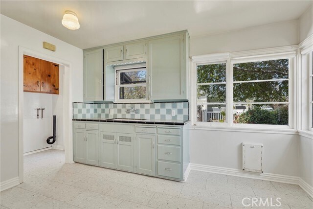 Building Photo - 171 Costa Mesa St