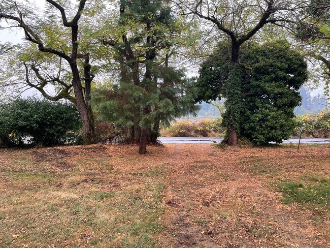 Building Photo - 35349 S Farm Rd