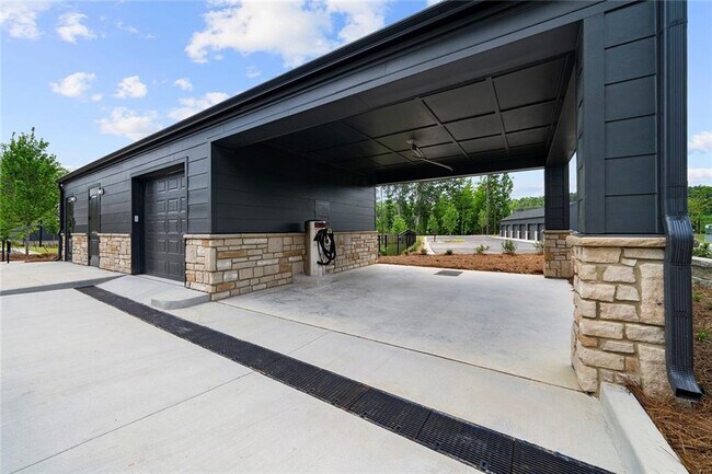 Building Photo - 7000 Renaissance Pkwy