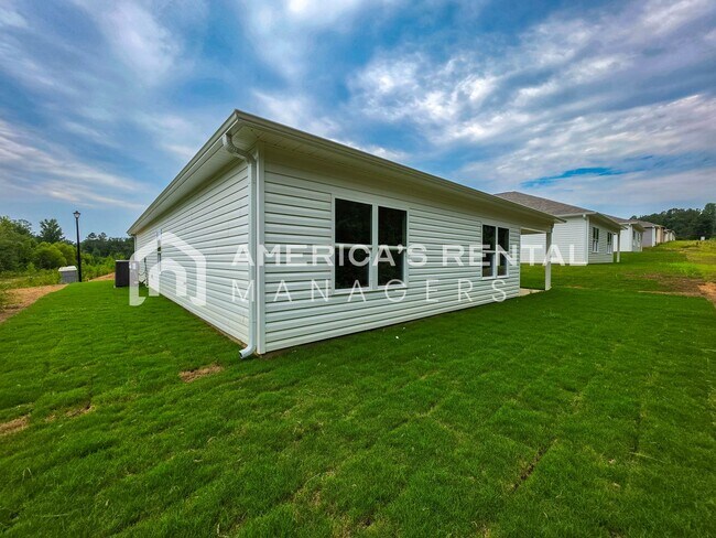 Building Photo - New Construction Home for Rent in Vance, AL!
