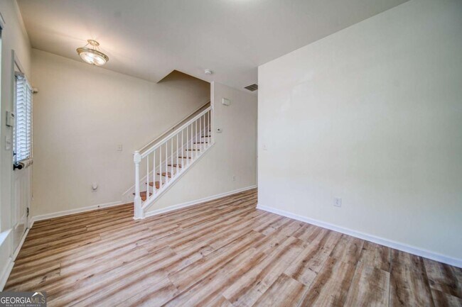 Building Photo - 3285 Hidden Cove Cir NW