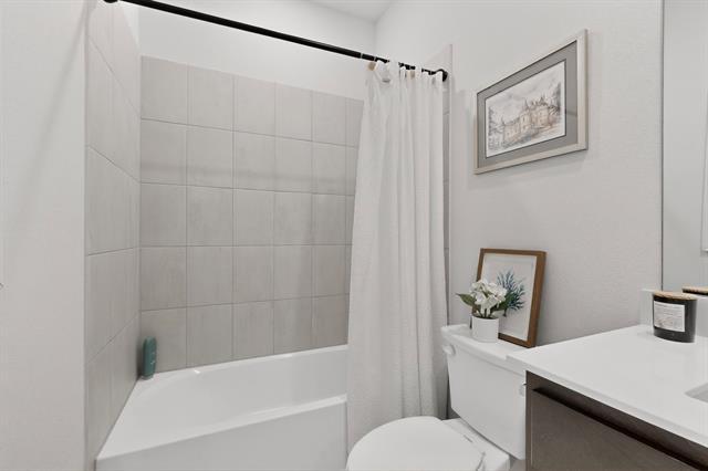 Building Photo - 2804 Cain Dr