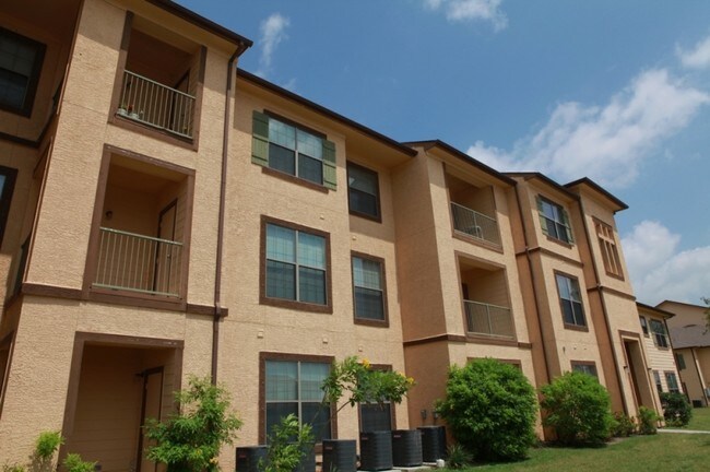 Tropical Gardens Apartments - Tropical Gardens at Boca Chica