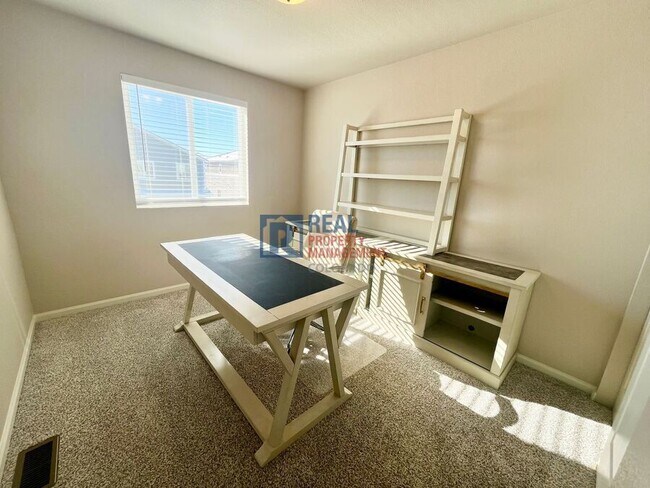 Building Photo - 9274 Tungsten Hts