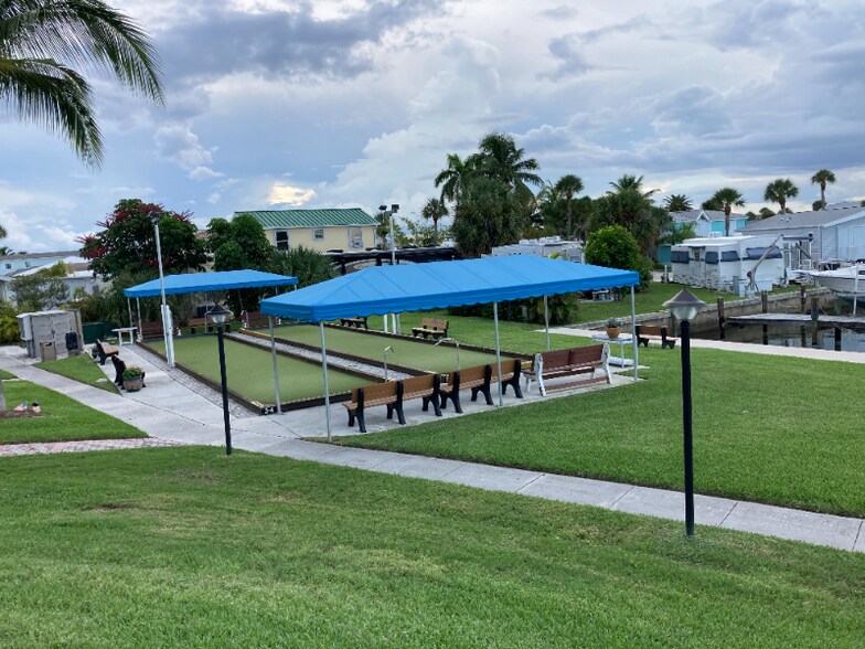 Building Photo - 1192 Nettles Blvd