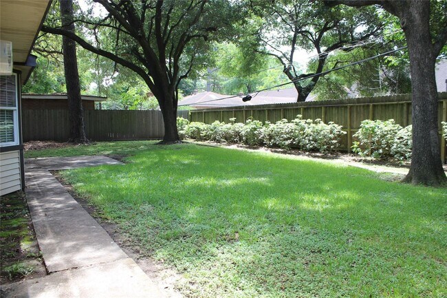 Building Photo - 10301 Ivyridge Rd