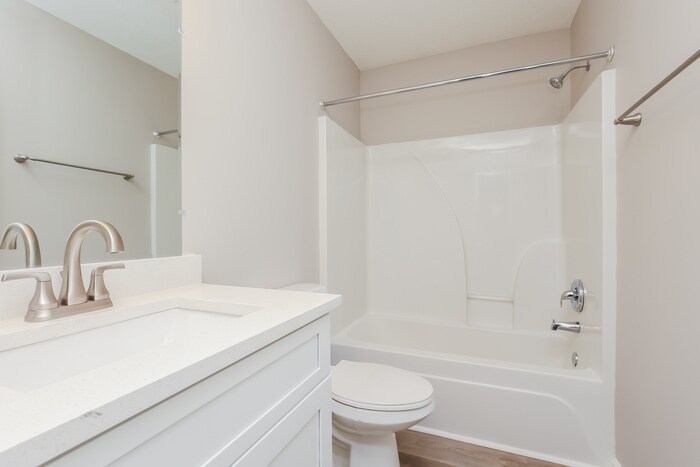 Building Photo - 710 Clear Cir