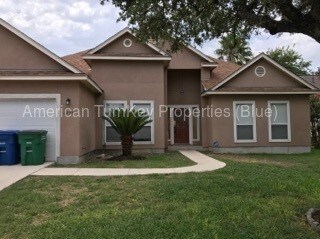 Building Photo - Rare find custom stucco home