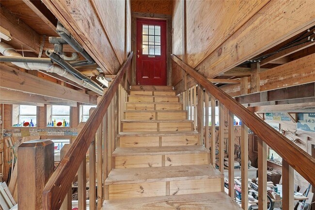 Building Photo - 15207 Farm to Market Rd 2769