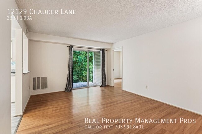 Building Photo - 12129 Chaucer Ln