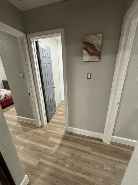 Building Photo - 143 Echols St