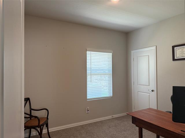 Building Photo - 205 Greenbriar Dr