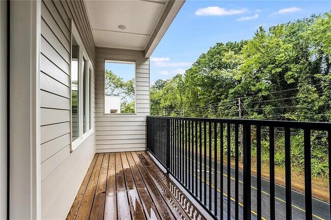 Building Photo - 1436 Walker Pl SE