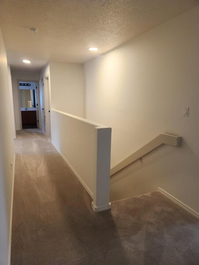 Building Photo - 1943 Busher St SE