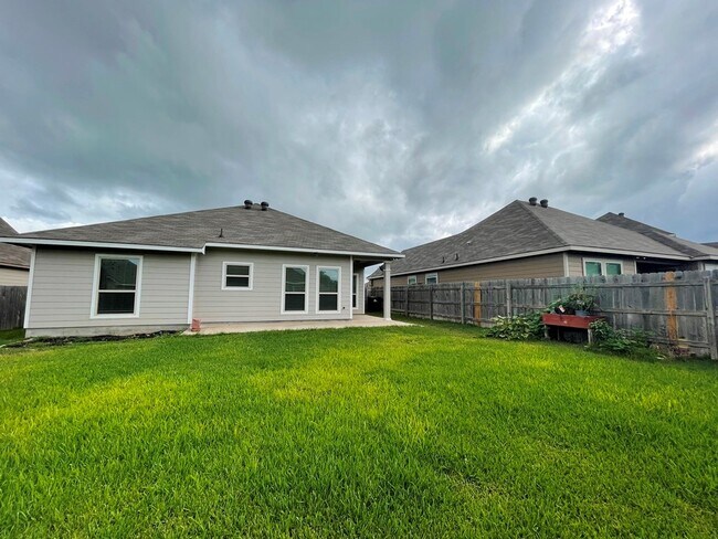 Building Photo - 8113 Northgate Lp