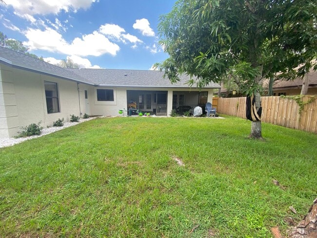 Building Photo - 14191 Snowberry Dr