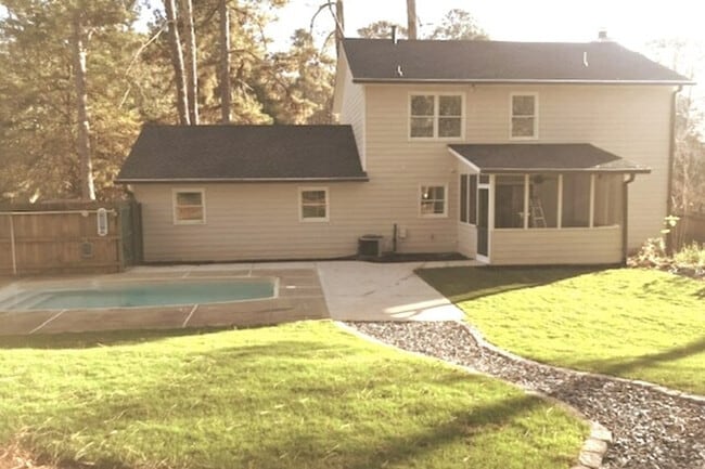 Building Photo - 1060 Washington Ave