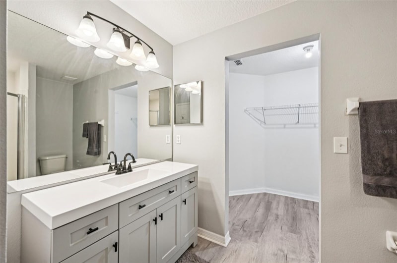 Building Photo - 2122 Pleasure Run Dr