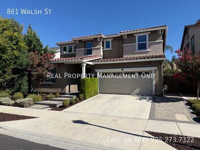 Building Photo - 861 Walsh St