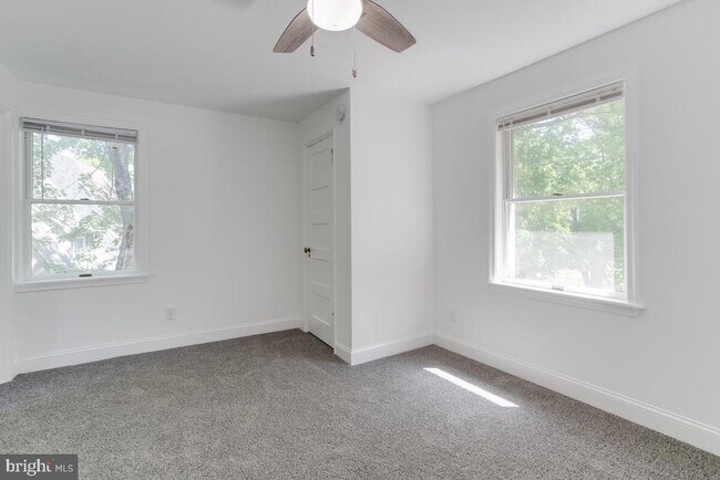 Building Photo - 24 Admiral Blvd