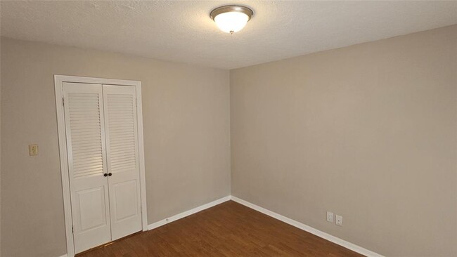 Building Photo - 7322 Ridge Oak Dr