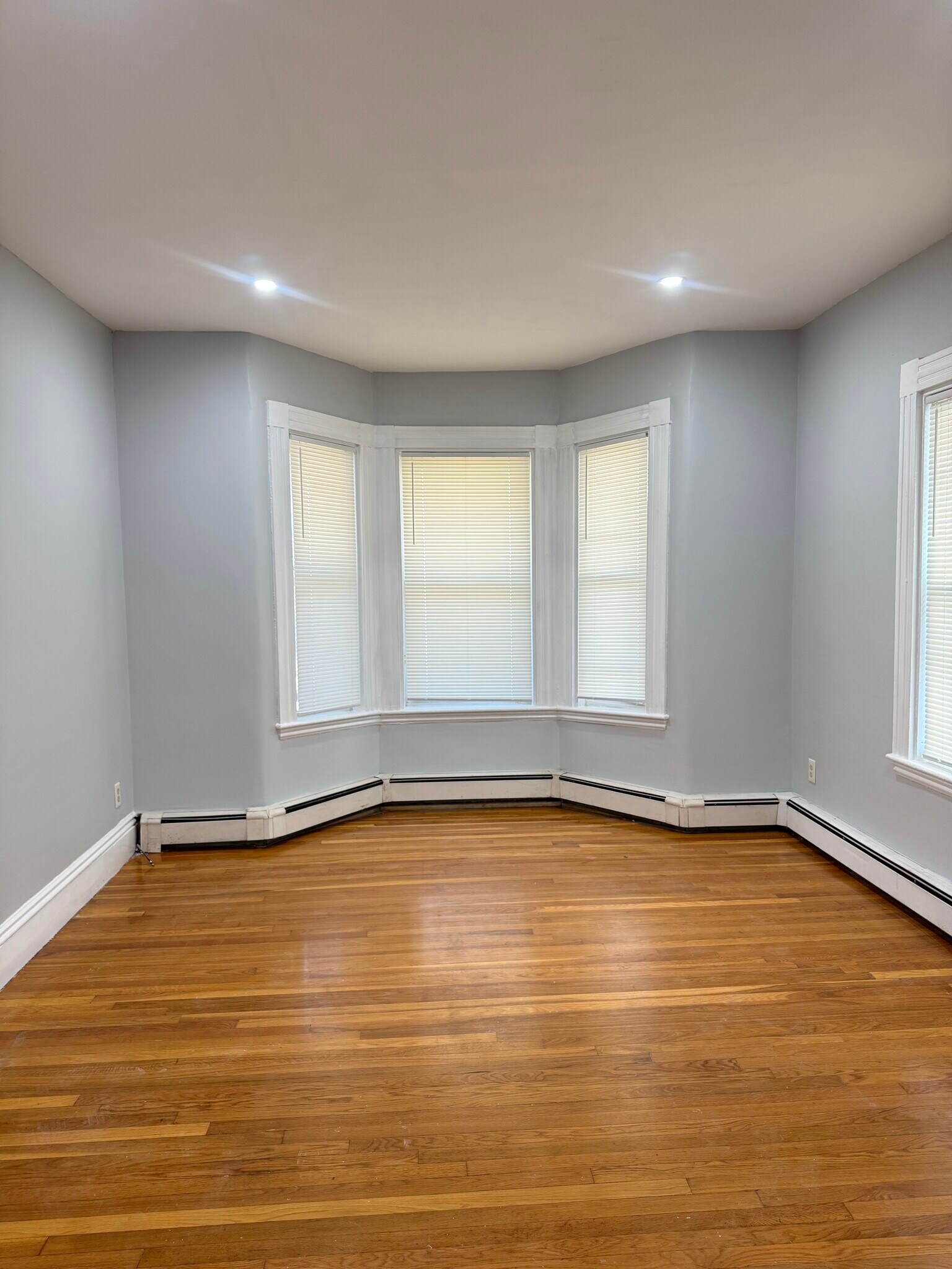 Building Photo - 324 Granite St